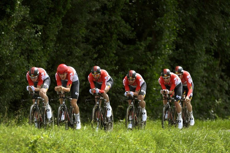 📷 Ook Lotto-Soudal stelt nieuwe uitrusting voor: Vrijdag de dertiende lijkt eerder Black Friday