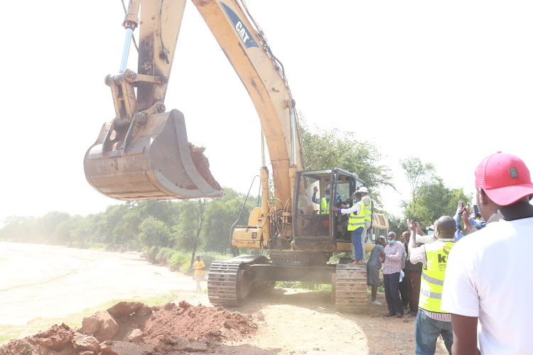 The launch of River Enziu bridge.