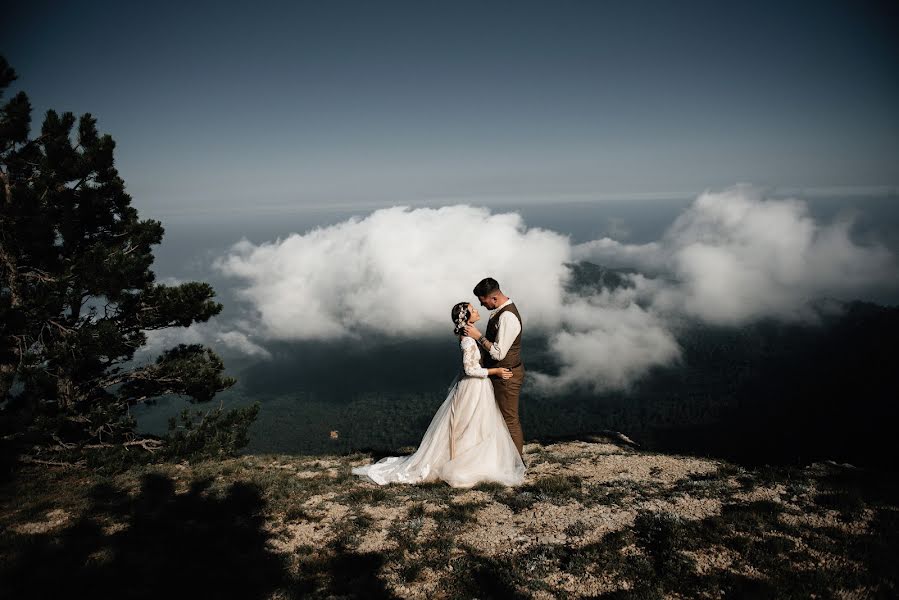 Fotógrafo de casamento Kirill Vagau (kirillvagau). Foto de 8 de fevereiro 2019