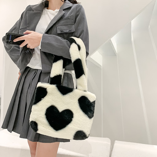 Title 2, Fashion Love Heart Womens Furry Fluffy Bag. St...