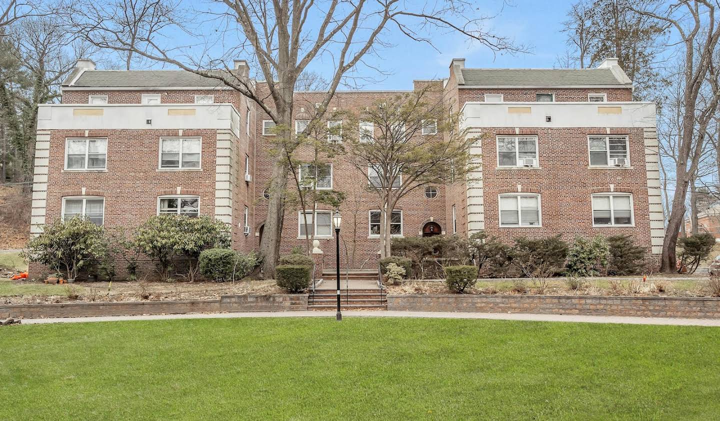 Apartment Bronxville