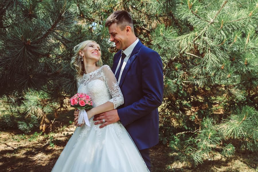 Fotógrafo de casamento Alena Konoval (alviko). Foto de 23 de janeiro 2019