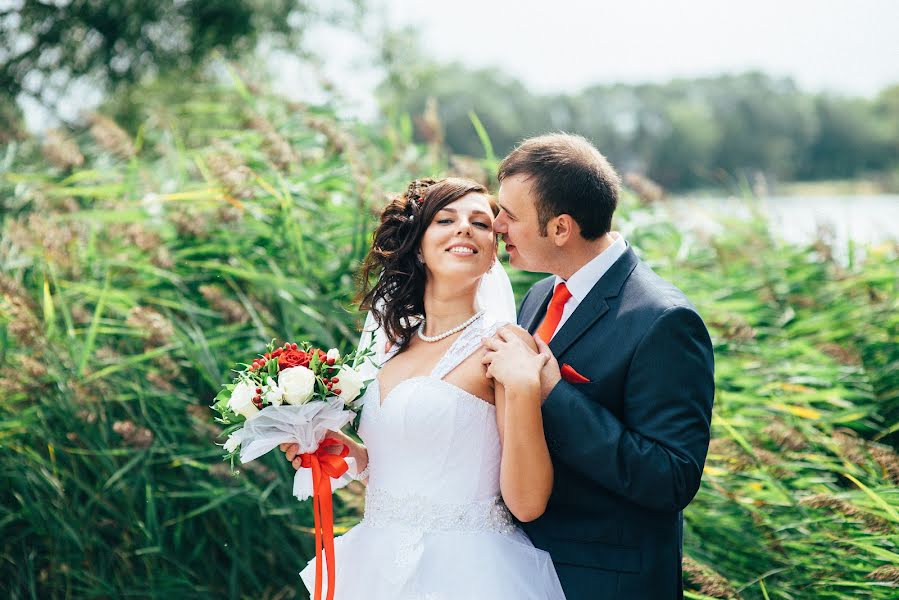 Fotógrafo de casamento Artem Dukhtanov (duhtanov). Foto de 22 de outubro 2015