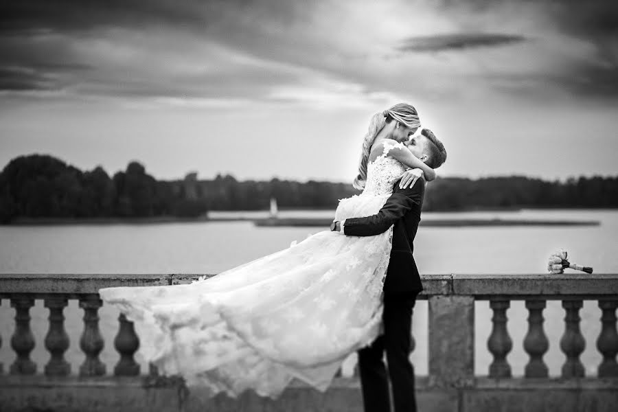 Photographe de mariage Evelina Dzienaite (muah). Photo du 6 août 2017