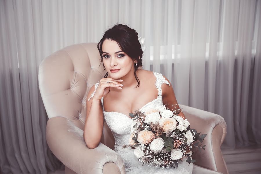 Fotografo di matrimoni Lela Vasadze (lelavasadze). Foto del 27 agosto 2020