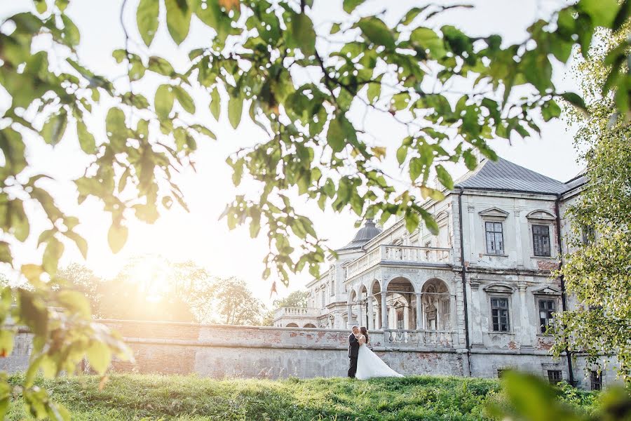 Wedding photographer Aleksandr Rostov (alexrostov). Photo of 5 December 2018