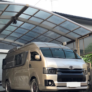 ハイエースバン