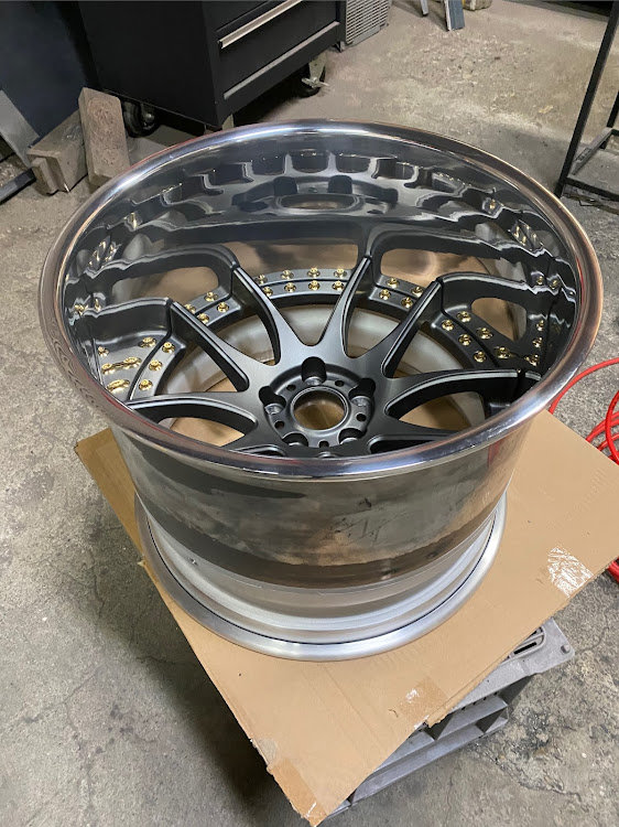 RX-7のWORK EMOTION・CR3P・リバレル・VRwheels・FC3Sに関するカスタム事例の投稿画像2枚目