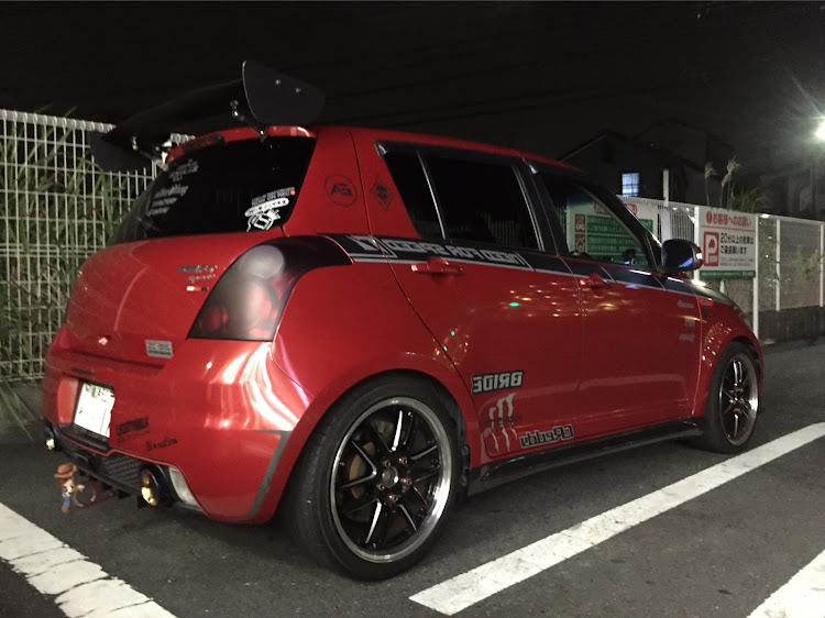 スイフトスポーツのS.H.I.L.I.S.・T.S FACTORY・MFR・深夜の密会・台風上陸  皆さまお気をつけて！に関するカスタム事例の投稿画像2枚目