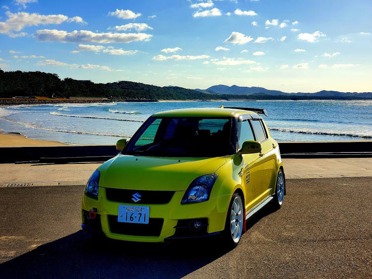 スイフトスポーツのneed for swift・ノッキングに負けるな・水巻町コスモス祭り・CTのみなさんに感謝・世界平和を願いますに関するカスタム事例の投稿画像5枚目