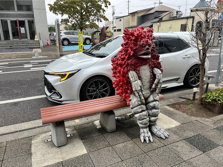 カローラスポーツのドライブ・御朱印・円谷・ウルトラマン・ウルトラセブンに関するカスタム事例の投稿画像2枚目