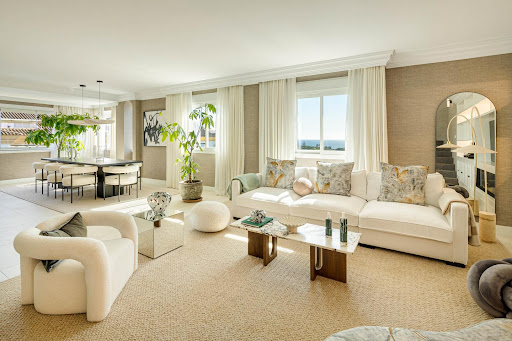 Appartement avec terrasse et piscine 1