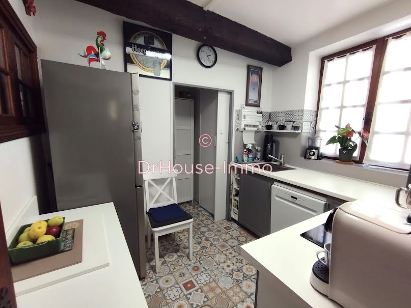 Vente maison 4 pièces 82 m² à Les mees (04190), 146 000 €