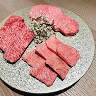 侍老井 精品和牛燒肉會所