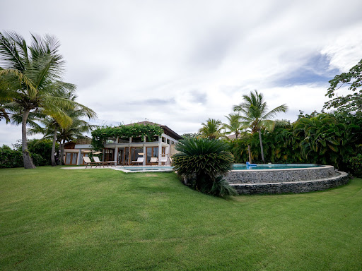 Villa avec piscine et terrasse 4