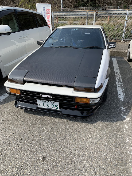 A4 セダンの旧車・スポーツカー・スカイライン・R32に関するカスタム事例の投稿画像6枚目