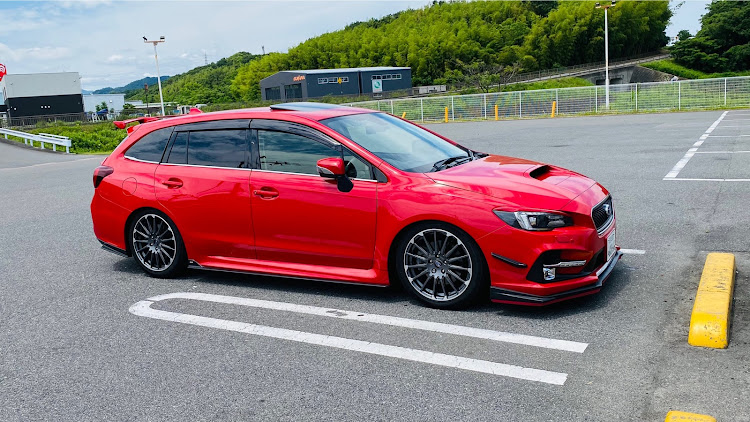 レヴォーグの車高調・ブレインテックゼノンゴーストⅡに関するカスタム事例の投稿画像1枚目