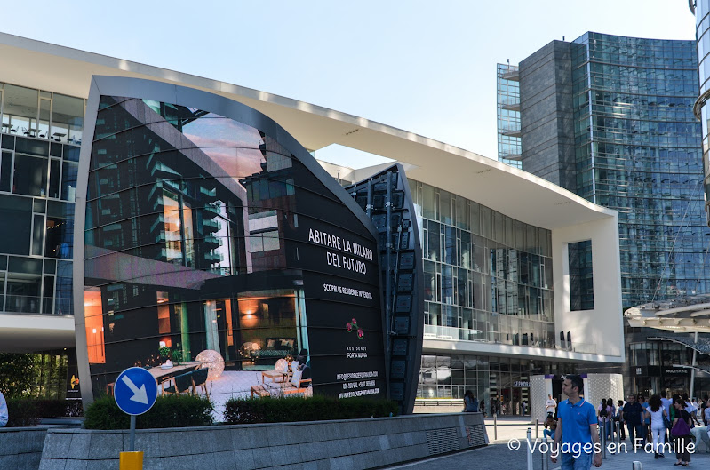 Milan Piazza Gae Aulenti