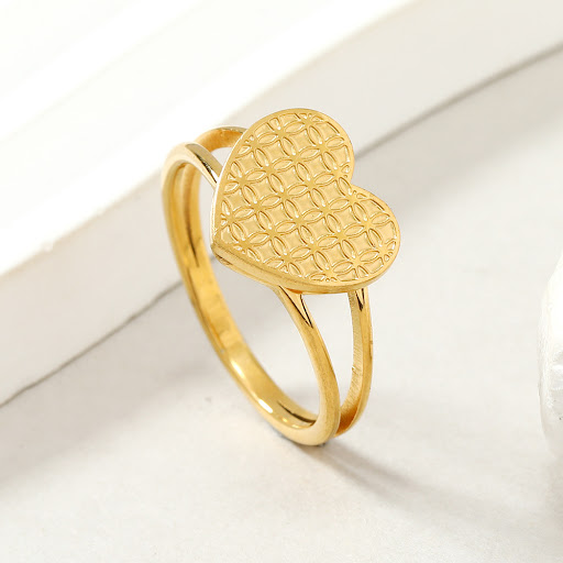 Title 2, Fashion Personality Petal Ring for Women. Enhan...
