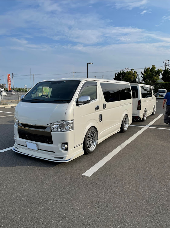 ハイエースバンのぽんぽんさんが投稿したカスタム事例の投稿画像1枚目