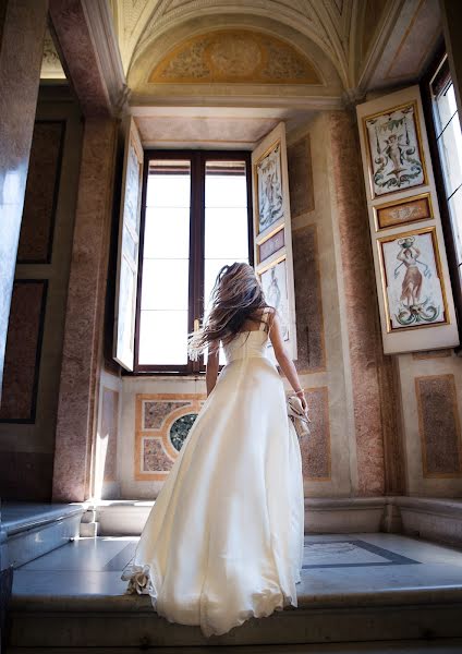 Fotógrafo de casamento Polina Razumovskaya (polinaitaly). Foto de 21 de julho 2017