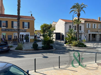 locaux professionnels à La Londe-les-Maures (83)