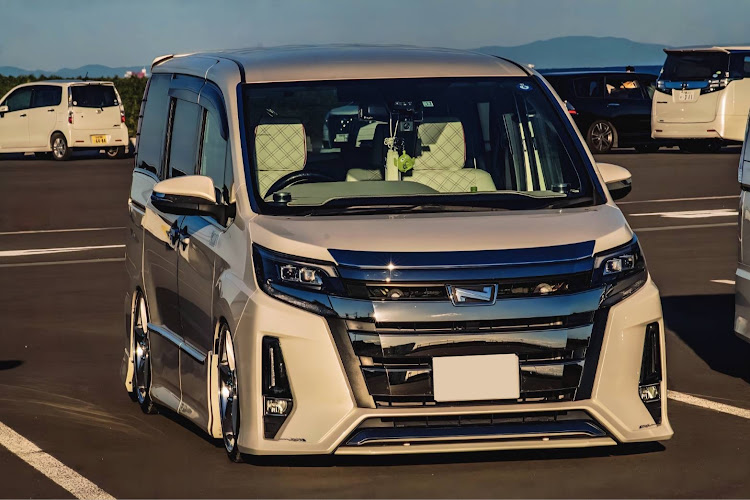 ノアのいいね、コメントありがとうございます。・秋サム・プチMT・ホットスプリングスに関するカスタム事例の投稿画像8枚目
