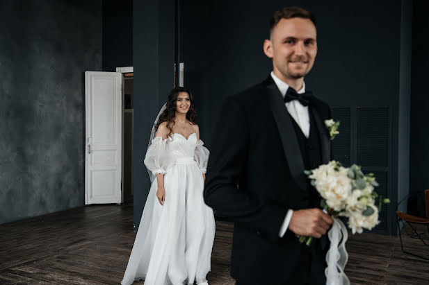 Fotógrafo de casamento Alya Ovcharova (allya). Foto de 14 de julho 2022