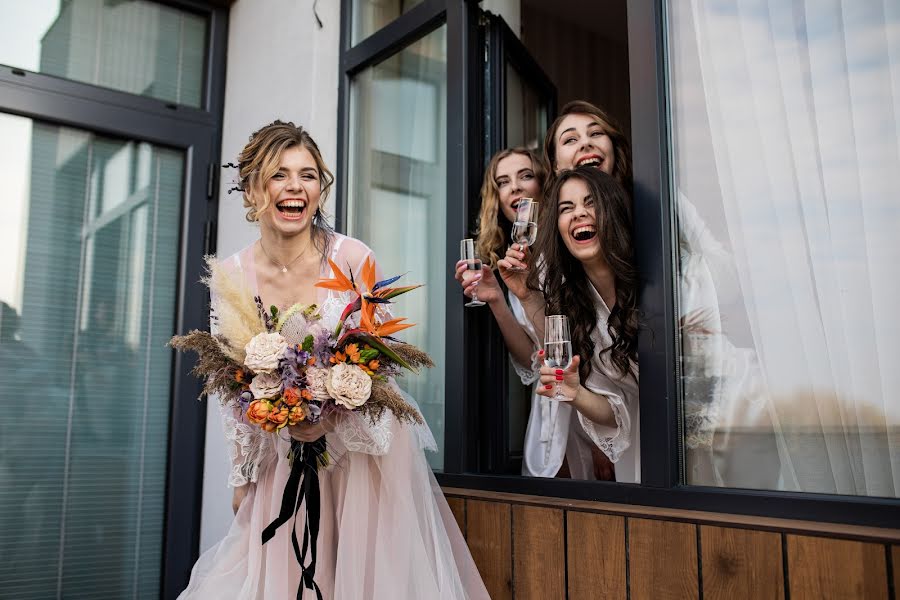 Wedding photographer Sergey Navrockiy (navrocky). Photo of 10 April 2019