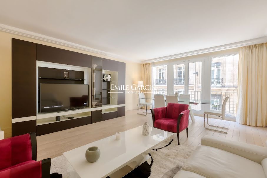 Location meublée appartement 2 pièces 69 m² à Paris 8ème (75008), 3 900 €