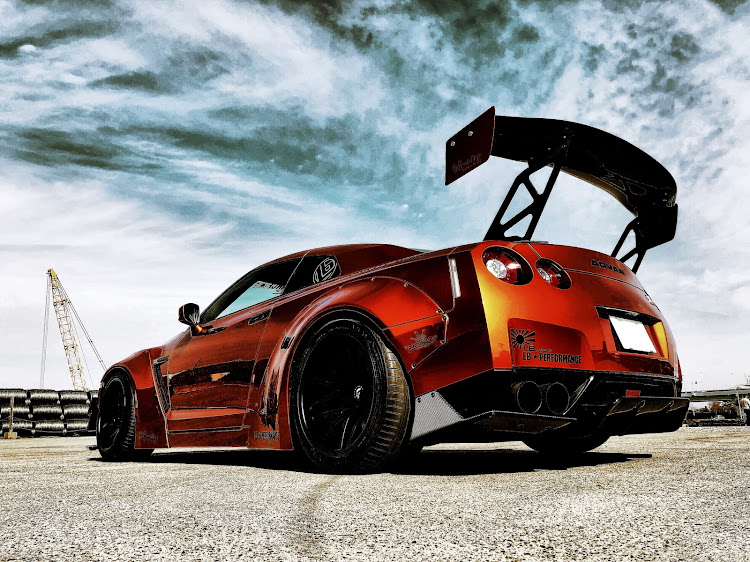 NISSAN GT-RのR35・GTR・LibetryWalk・リバティーウォークに関するカスタム事例の投稿画像2枚目
