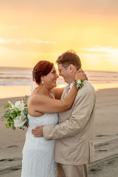 Fotógrafo de bodas Alonso Kenriquez (alonsok). Foto del 28 de octubre 2022