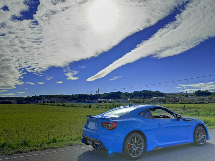 86のドライブ・86BRZ・86後期・ブライトブルーに関するカスタム事例の投稿画像2枚目