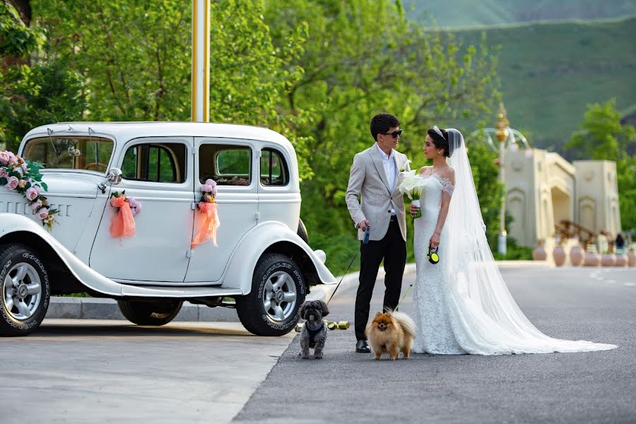 Wedding photographer Dovlet Abdyrakhmanov (davincivm). Photo of 24 October 2019