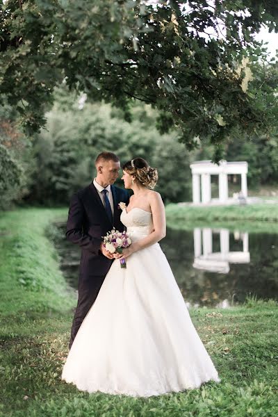 Fotógrafo de bodas Yuliya Lavrova (lavfoto). Foto del 14 de septiembre 2017