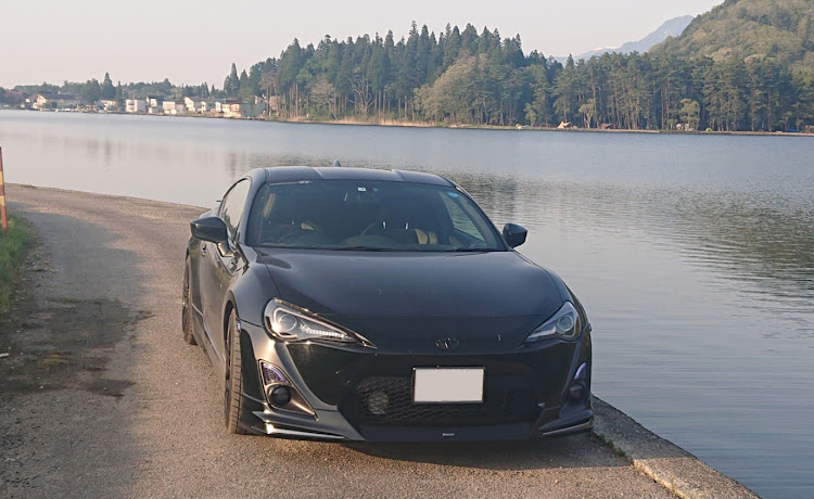 86のハチレンジャー・本日もよろしくお願いします・今朝の写真ではありません・木崎湖畔・ガードレールが無くて危険が危ない💦に関するカスタム事例の投稿画像1枚目