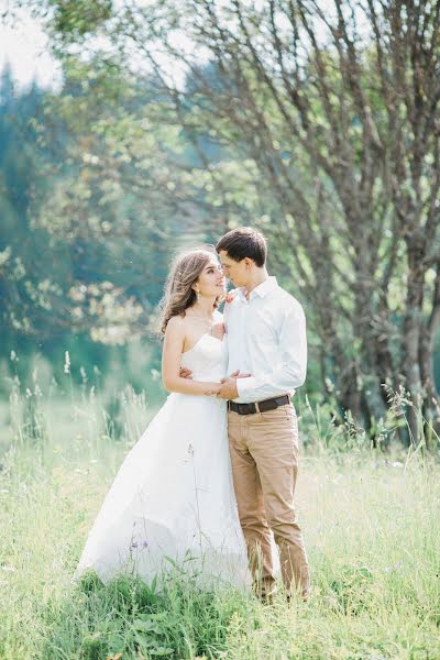 ช่างภาพงานแต่งงาน Ilya Neznaev (neznaev) ภาพเมื่อ 7 กันยายน 2017