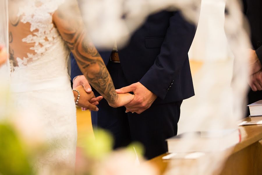 Photographe de mariage Verena Stolzenburg (pixxelballerina). Photo du 5 avril 2019