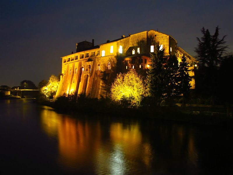 La fortezza sul fiume di donyb