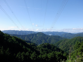 南側の展望（中央に奥ヶ追山）