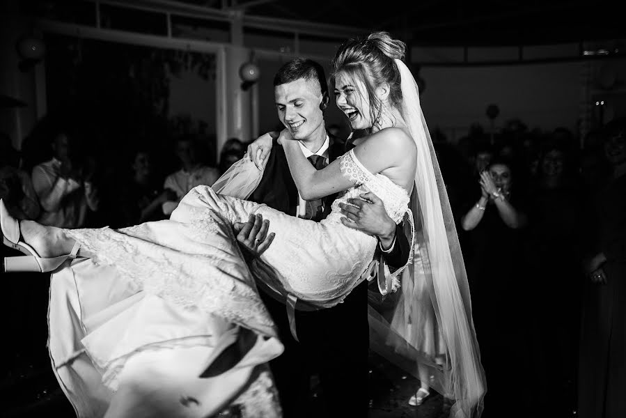 Wedding photographer Mikola Cimbalyuk (mikolacimbal). Photo of 19 December 2018