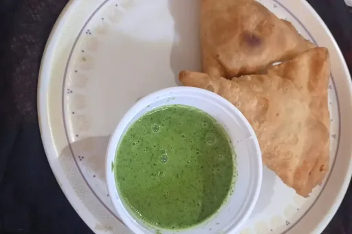 Kismish Aloo Samosa