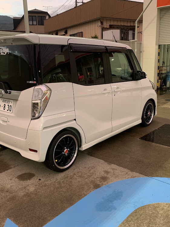 デイズルークスのホイール交換に関するカスタム事例の投稿画像3枚目