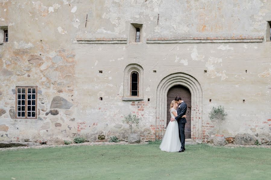 Jurufoto perkahwinan Helena Killander (lovliphotography). Foto pada 30 Mac 2019