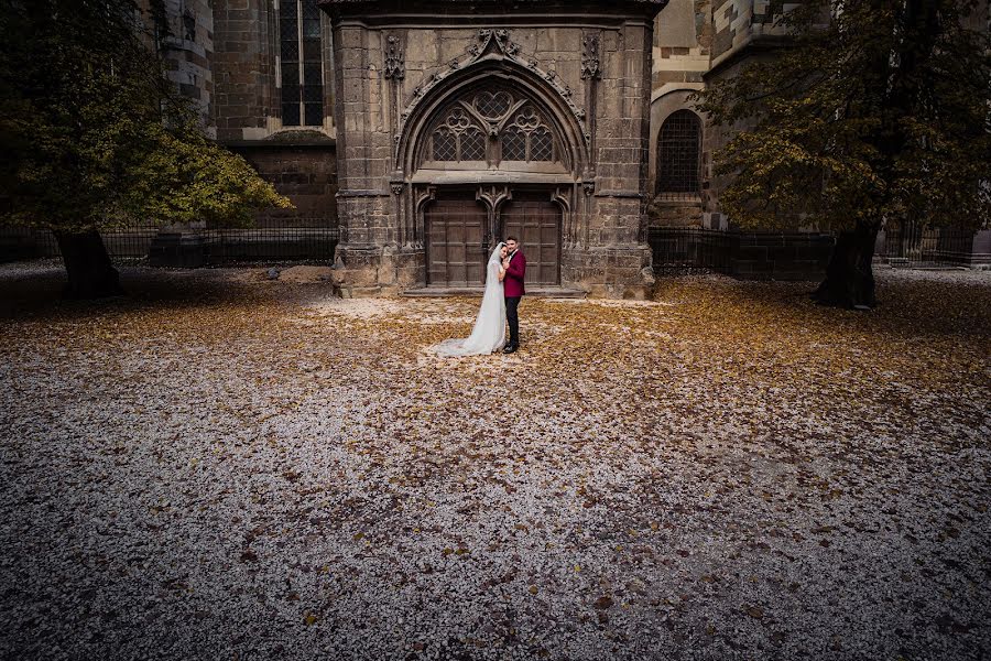 Wedding photographer Ciprian Dumitrescu (cipriandumitres). Photo of 27 November 2020