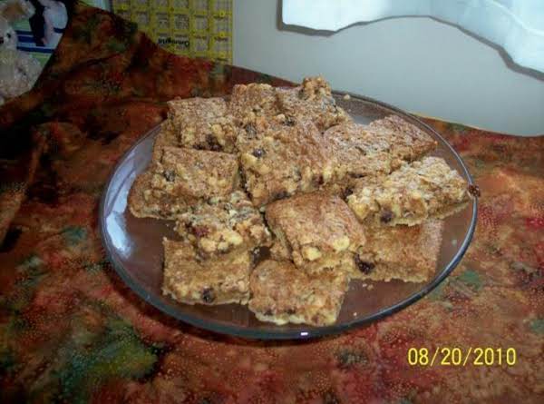 Raisin-Walnut Bars_image