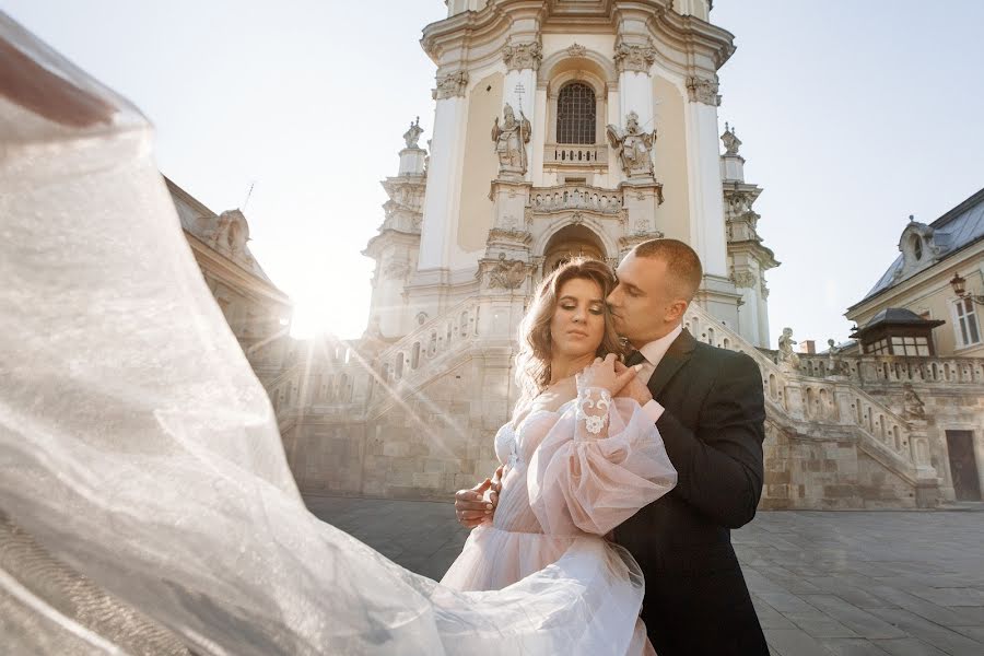 Fotografo di matrimoni Yuliya Storozhinska (id31957517). Foto del 2 luglio 2020