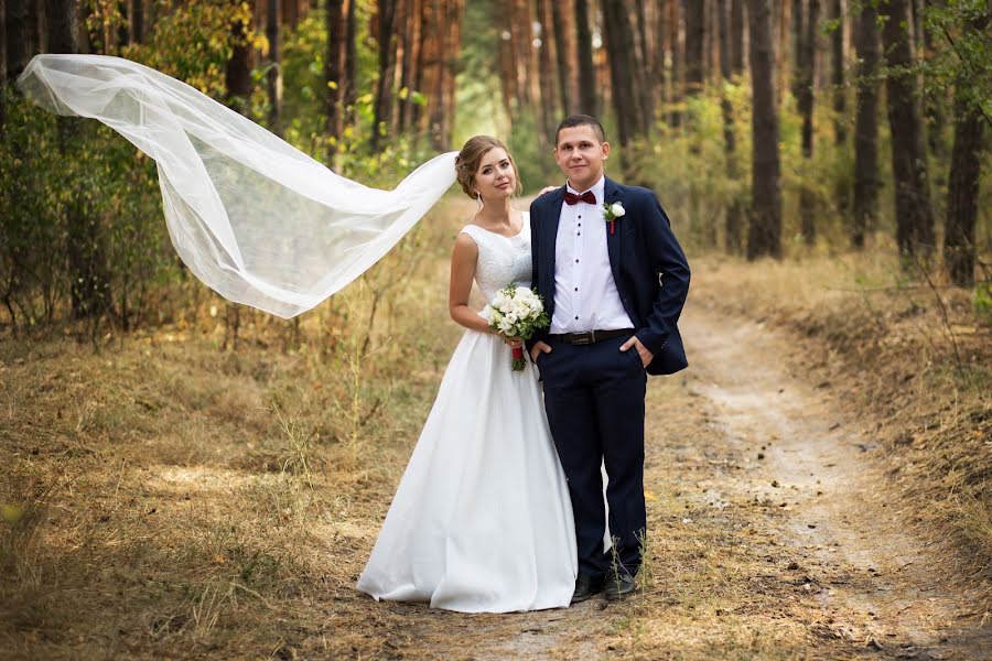 Wedding photographer Oksana Mala (omala). Photo of 16 October 2018