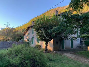 maison à Luzech (46)