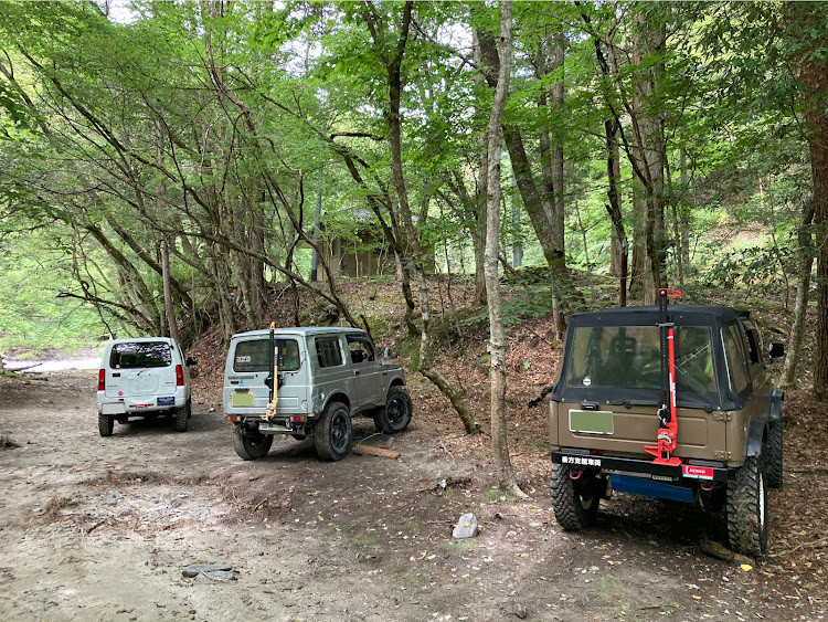 ジムニーのジムニーツーリング&デイキャンプ・南信州 二軒屋キャンプ場🏕️・梅雨の合間の晴れ間☀️・川岸でまったりランチタイム・万古川はアマゴ釣り🎣が釣れるに関するカスタム事例の投稿画像2枚目
